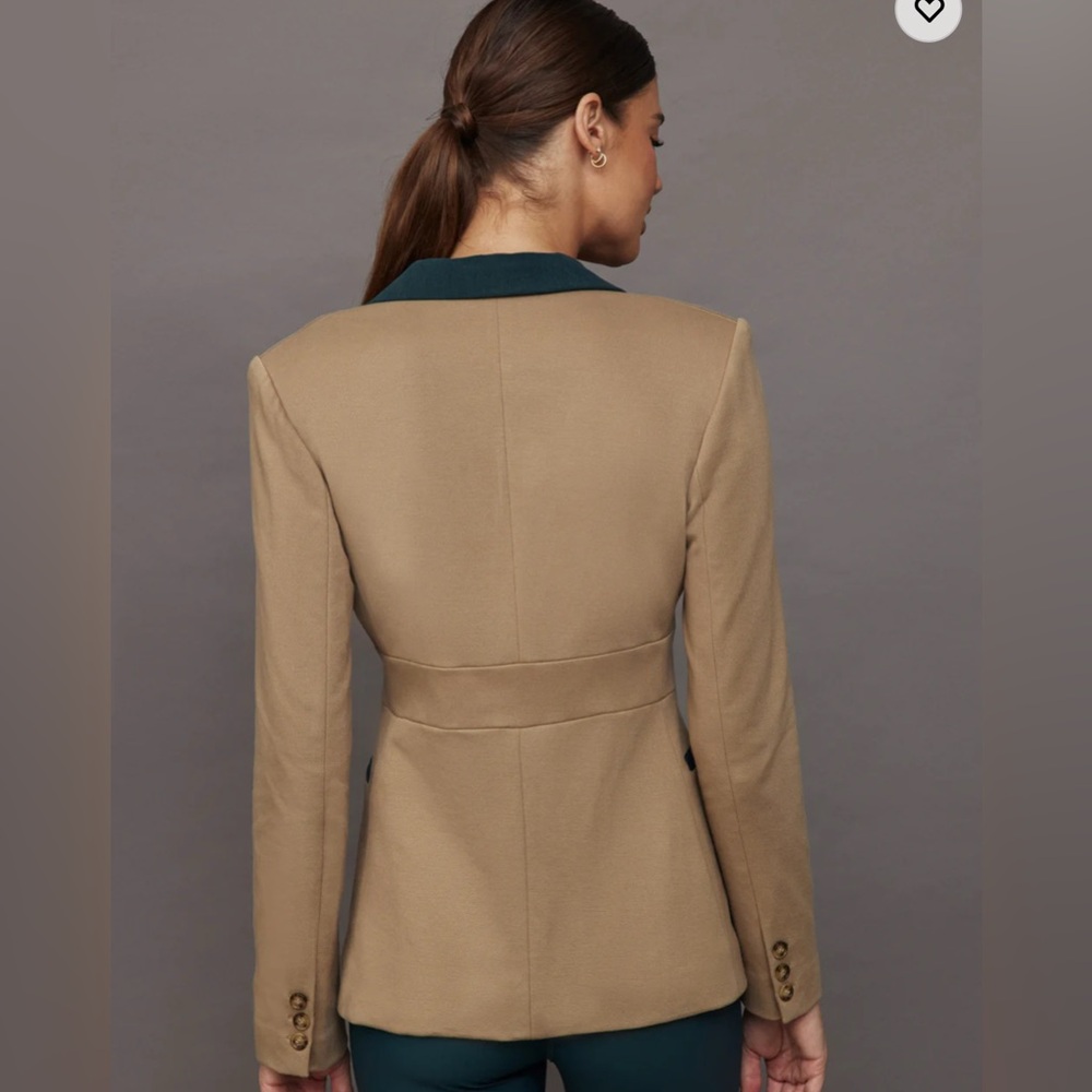Carbon 38 Slim Tan One Button Blazer with Green Accent Collar and pocket trim - Picture 5 of 13
